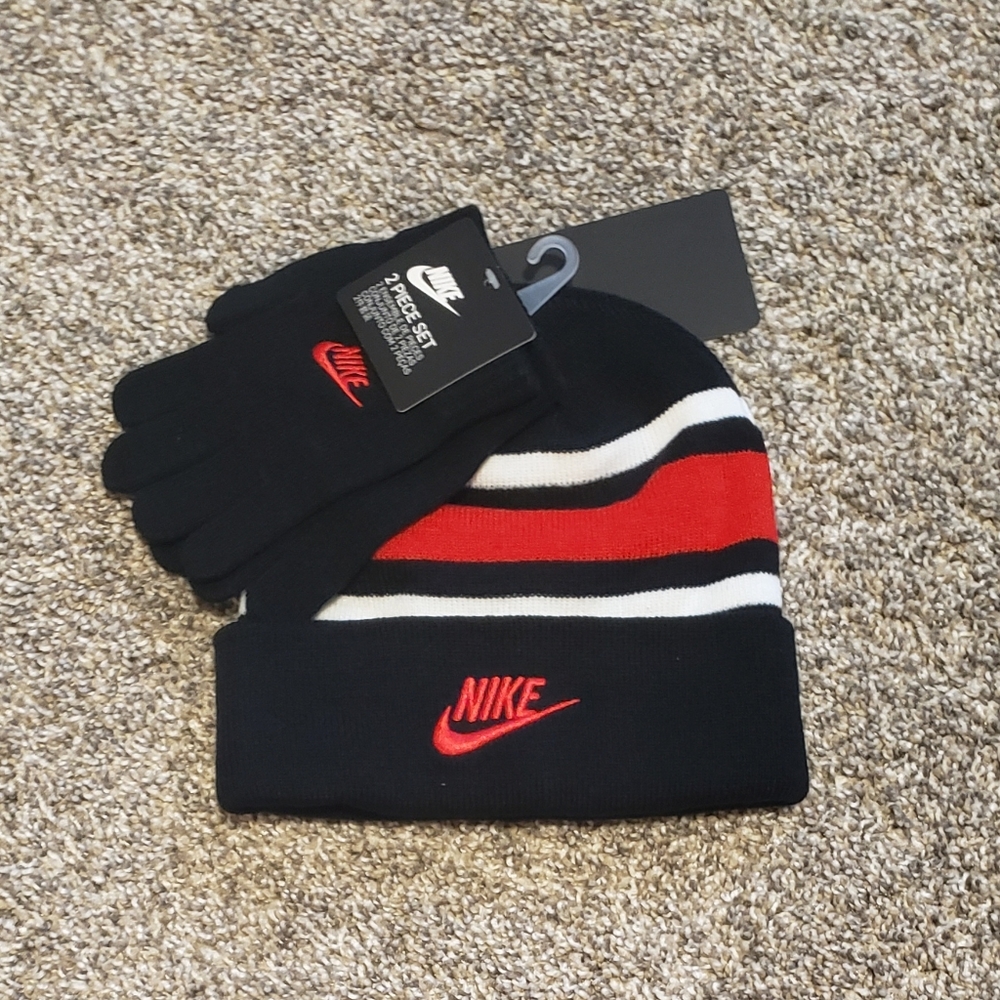 NIKE Futura Foldover Stripe Beanie + Gloves Set, Youth Kids One Size (8/20)